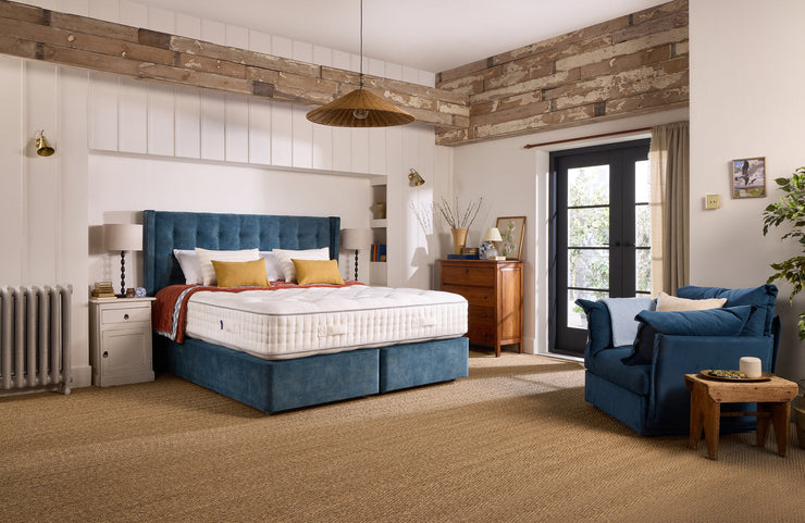 Harrison Spinks Emerald 16,500 Divan Set