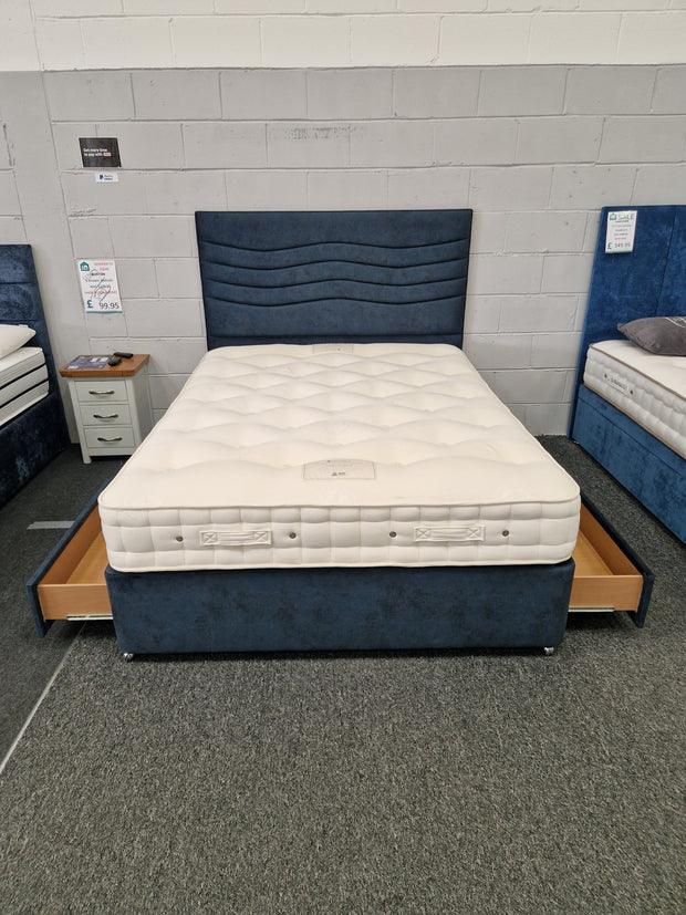 5'0 King Size Cotton Origins 8, 2 Drawer Divan Set Including Free Floorstanding Headboard