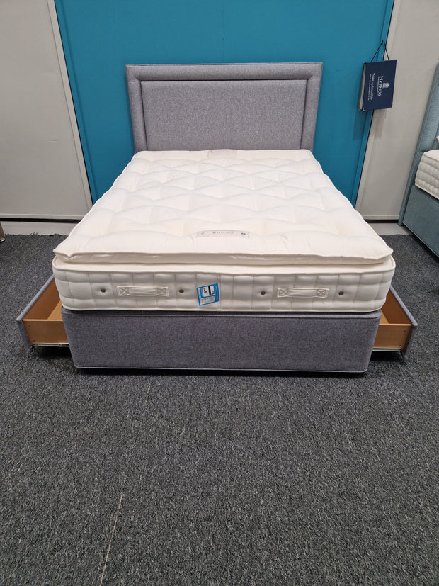 5'0 King Size Pillow Top Classic 2 Drawer Firm Edge Divan Set Including Free Floorstanding Headboard