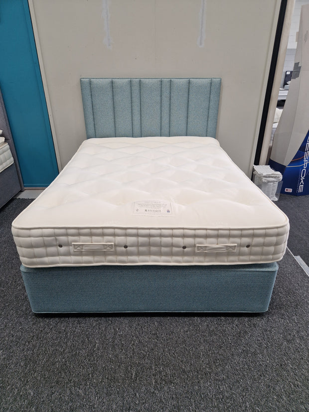 5'0 King Size Wool Origins 8 Non Drawer Firm Edge Divan Set Including Free Floorstanding Headboard